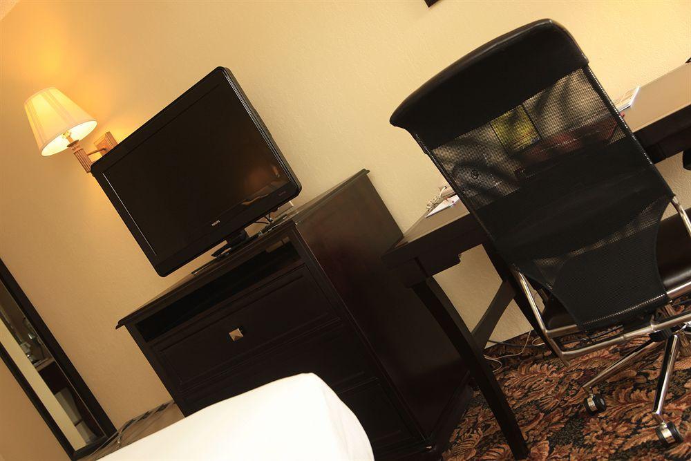 Plaza Inn Midland Zewnętrze zdjęcie