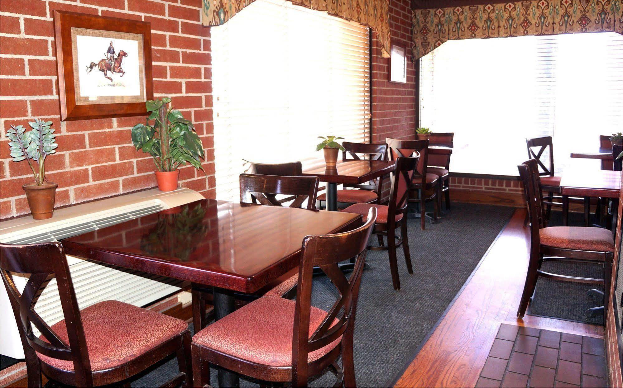 Plaza Inn Midland Zewnętrze zdjęcie